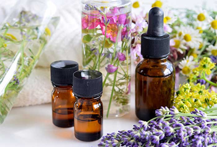Glass containers and benefits of essential oils
