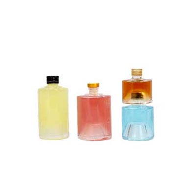 Wholesale crystal round 16oz glass liquor bottles with corks for alcohol beverage