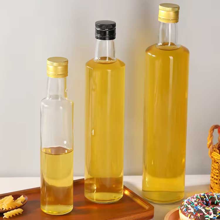 Wholesale flint clear 250/500/750ml glass oil and vinegar cruet bottle with pourer and funnel for kitchen