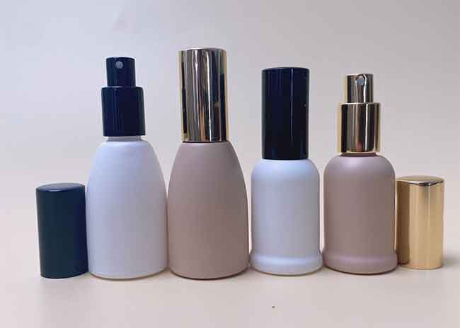 Best cheap frosted 100ml glass spray cosmetic bottles with custom label wholesale
