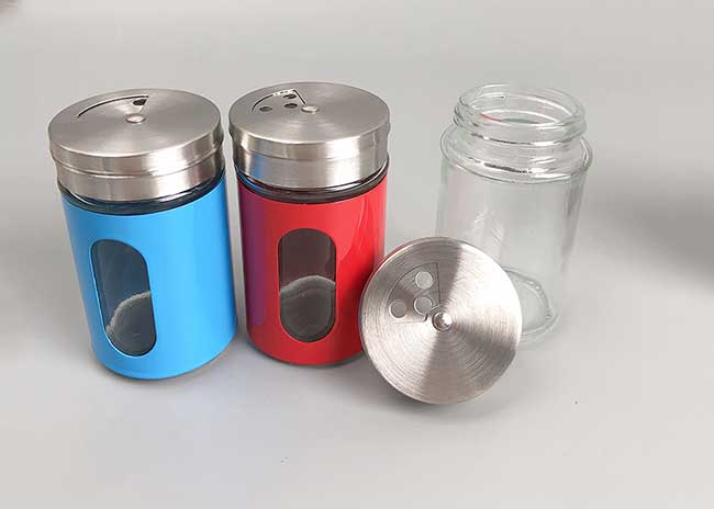 High quality 100ml 120ml small glass salt and pepper pots with shaker lids