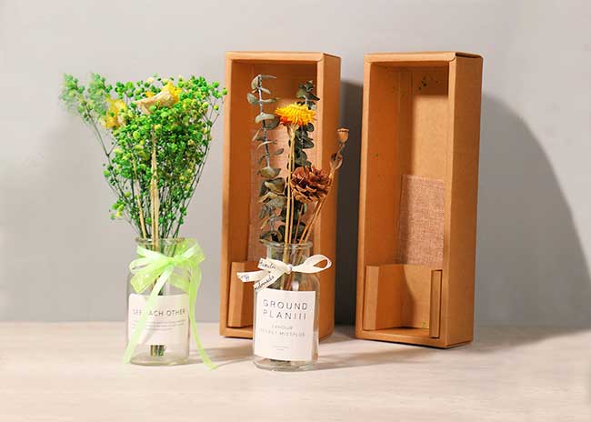 Multipurpose crystal glass tabel vase with dried flower for home decoration