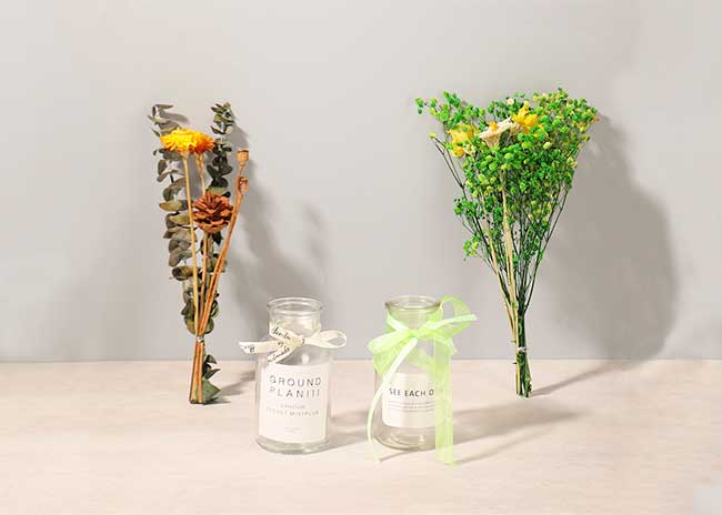 Multipurpose crystal glass tabel vase with dried flower for home decoration