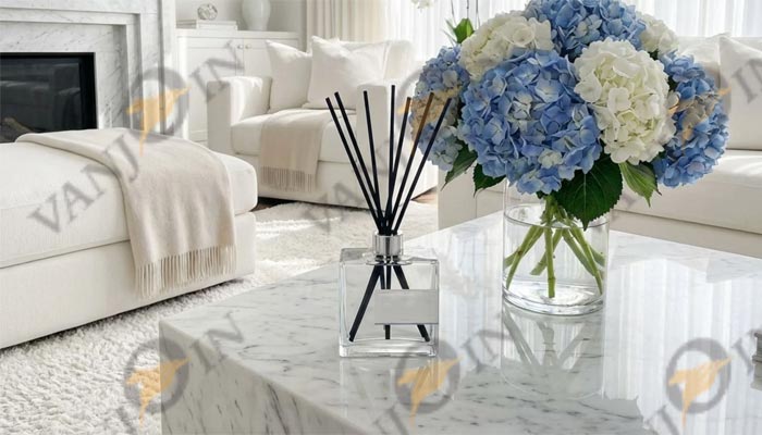 Reed Diffuser vs. Candle: Everything You Need to Know Reed Diffuser vs. Candle: Everything You Need to Know