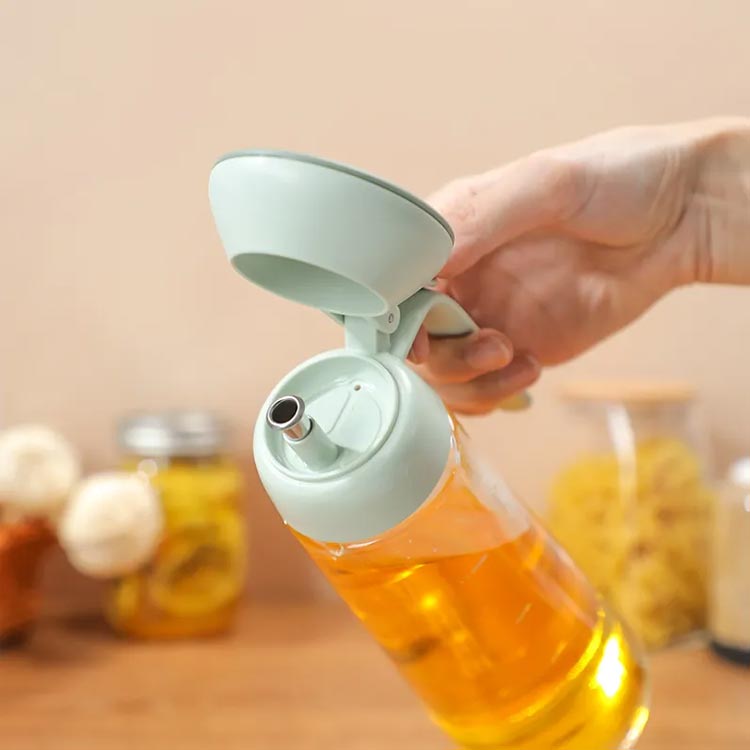 Wholesale clear 600ml glass kitchen oil bottle with dispenser cap