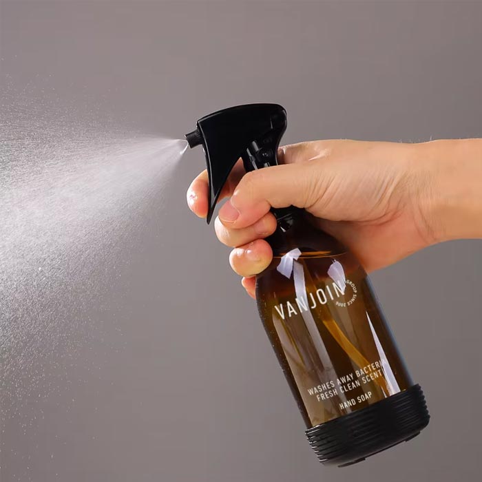 Glass Spray Bottles with Silicone Sleeve, 200ml/500ml Empty Refillable Containers with Adjustable Spray Nozzles for Cleaning, Hair, Plants, essential oils