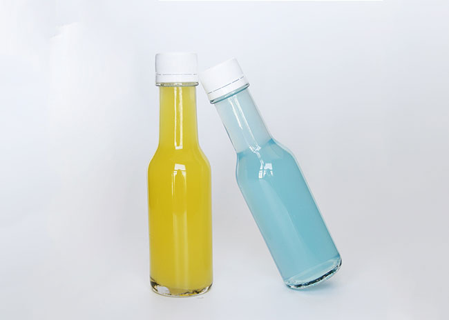 Glass juice bottle 750 ml (cap gold) - Sustainable lifestyle